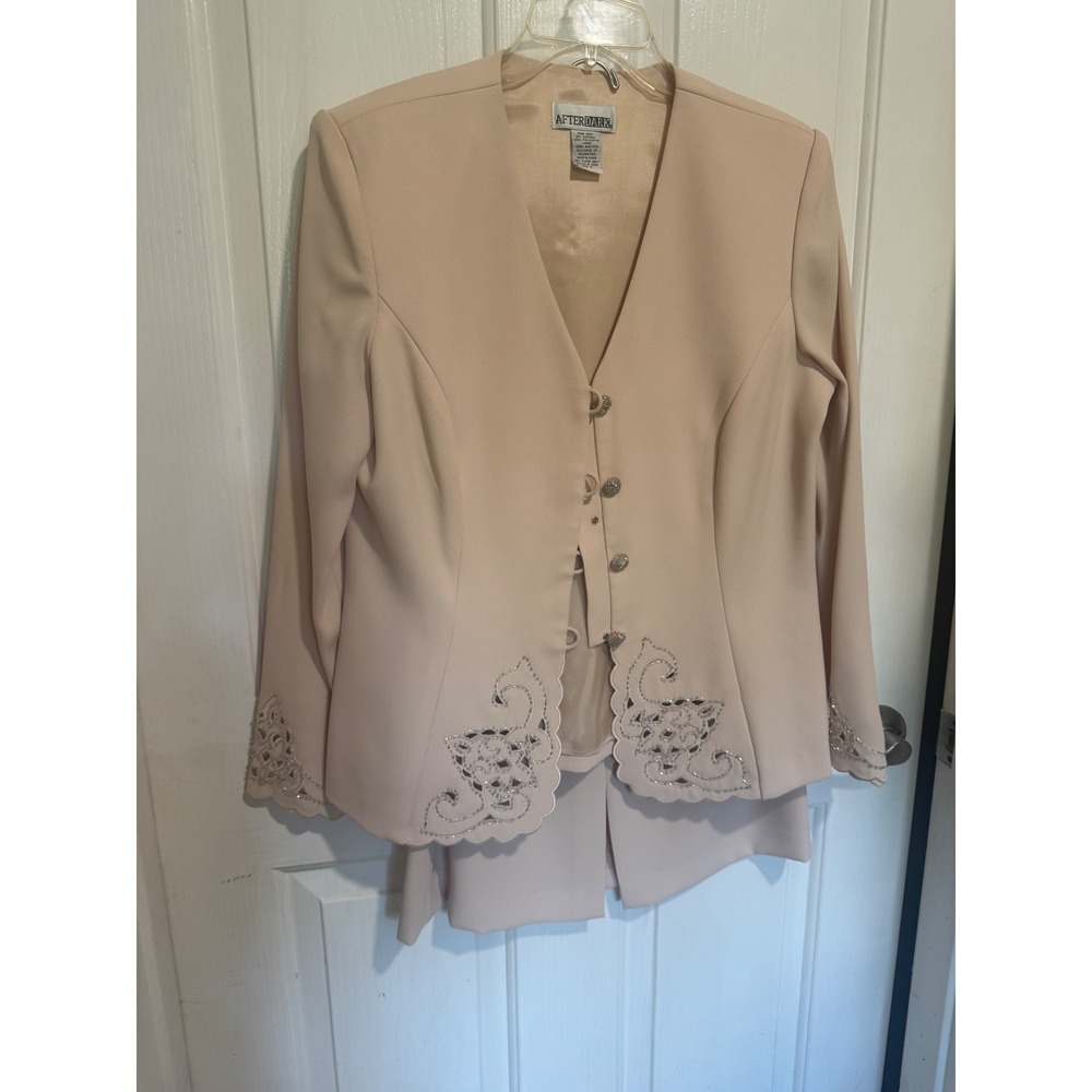 After Dark Pink 2 Piece Skirt Suit Beaded Cutout Embroidery Style 2235 Size 10